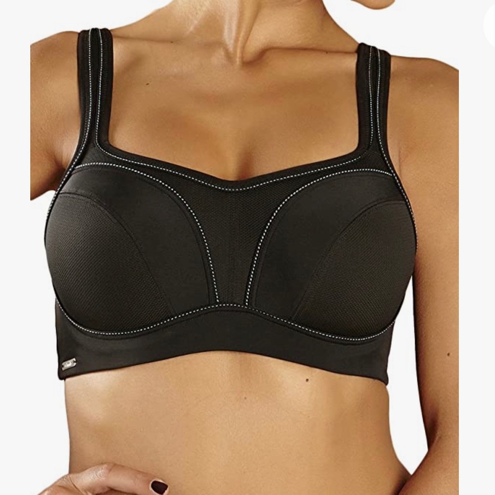 Chantelle Black High-Support Sports Bra